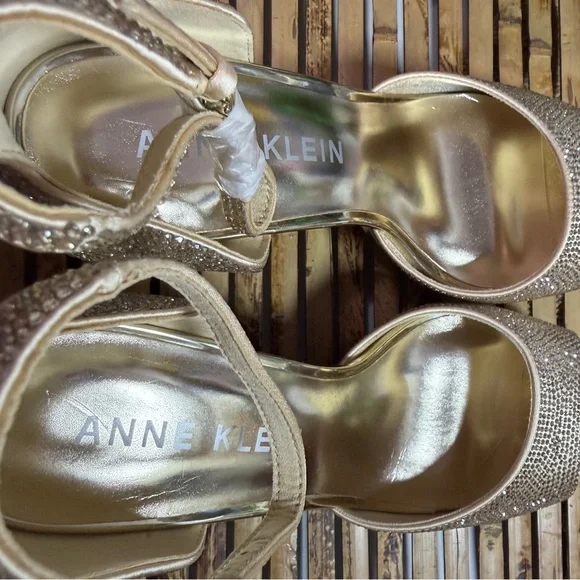 Anne Klein Rhinestone Embellished Chunky Gold Platform Heels Sandal NEW 6.5 Glam - Picture 8 of 11